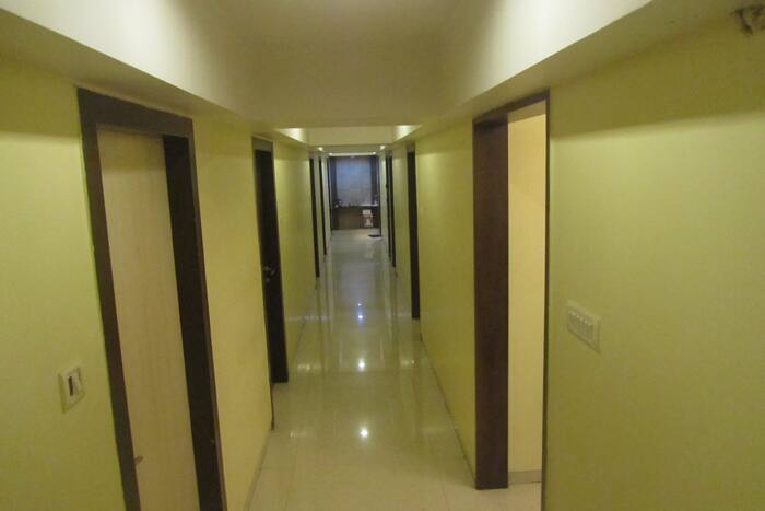 Hotel Mahesh Residency, Mumbai 4